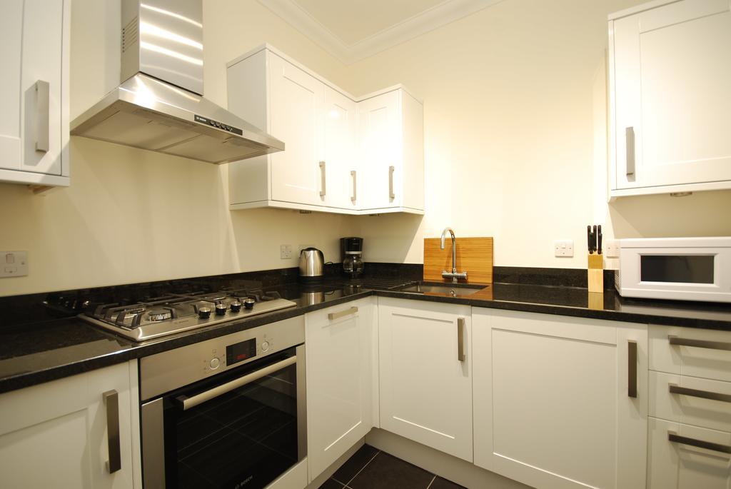 Apartment New Oxford Street London